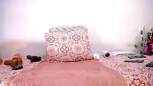 isabella-yumm online show from 04-07-26, 01:40