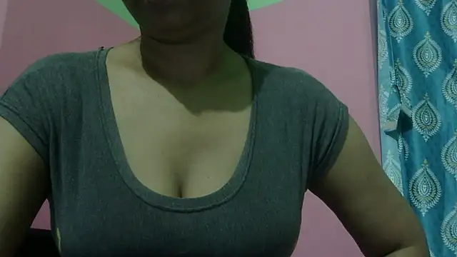Snapshot of AVNI09- chatting on 05-09-26, 10:29 AVNI09- online show from 05-09-26, 10:29