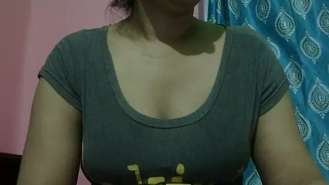 Snapshot of AVNI09- chatting on 07-21-26, 12:39 AVNI09- online show from 07-21-26, 12:39