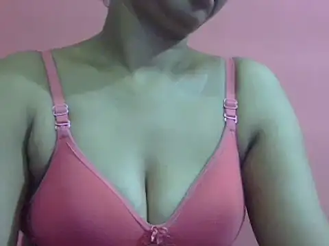 Snapshot of AVNI09- chatting on 03-19-25, 11:03 AVNI09- online show from 03-19-25, 11:03