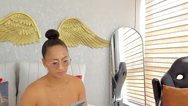 EmmaFerrary online show from 02-26-26, 04:40