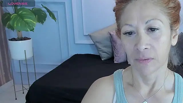 cintiagreyx online show from 03-12-26, 11:25