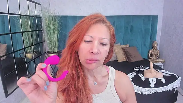 cintiagreyx online show from 02-10-26, 11:31