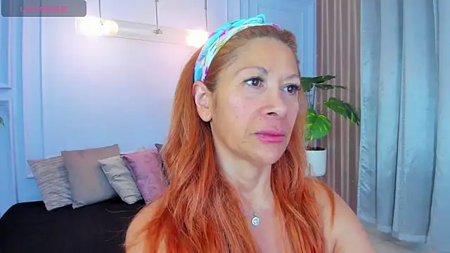 cintiagreyx online show from 04-07-26, 11:45