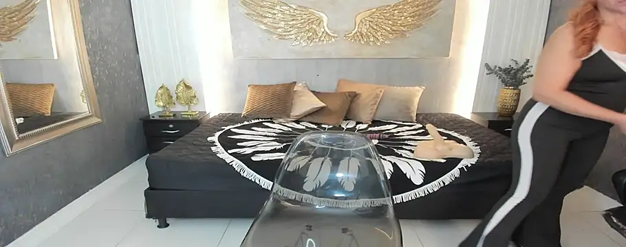 cintiagreyx online show from 01-08-26, 11:49