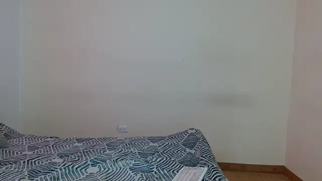 Snapshot of Estrella_sweett chatting on 12-02-24, 03:31 Estrella sweett online show from 12-02-24, 03:31