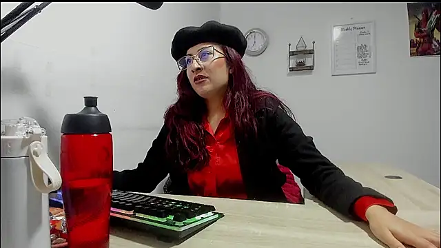 Snapshot of Scarlett_Sen chatting on 03-05-25, 01:28 Scarlett Sen online show from 03-05-25, 01:28