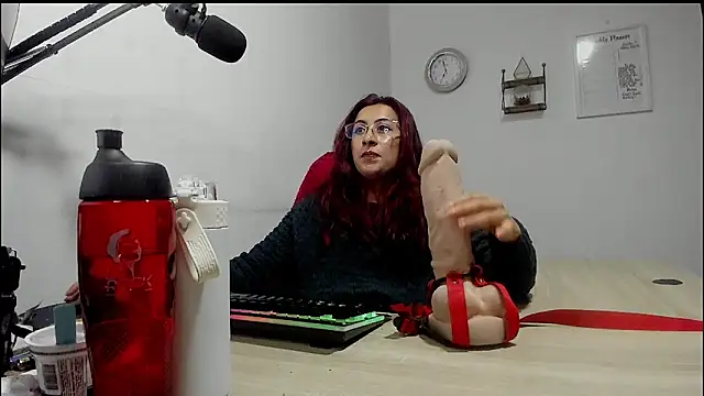 Snapshot of Scarlett_Sen chatting on 02-21-25, 03:32 Scarlett Sen online show from 02-21-25, 03:32