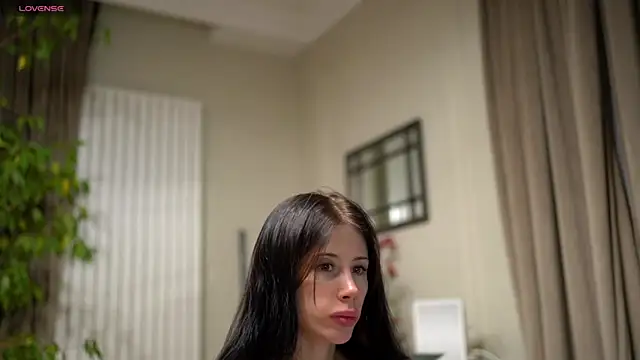 Snapshot of Your_Nicolett chatting on 02-15-25, 07:06 Your Nicolett online show from 02-15-25, 07:06