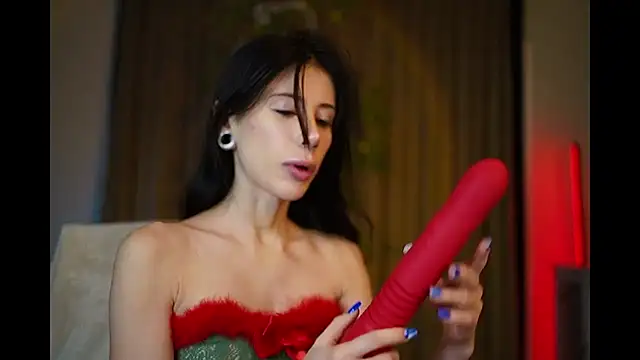 Snapshot of Your_Nicolett chatting on 12-31-24, 02:19 Your Nicolett online show from 12-31-24, 02:19