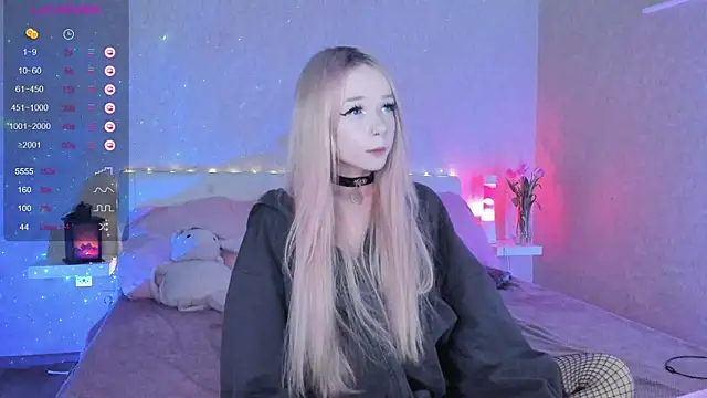 Snapshot of Misty_Shadow chatting on 03-07-25, 06:54 Misty Shadow online show from 03-07-25, 06:54