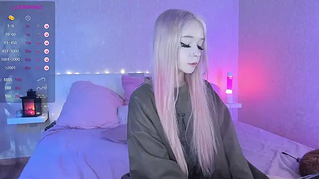 Snapshot of Misty_Shadow chatting on 01-26-25, 02:14 Misty Shadow online show from 01-26-25, 02:14