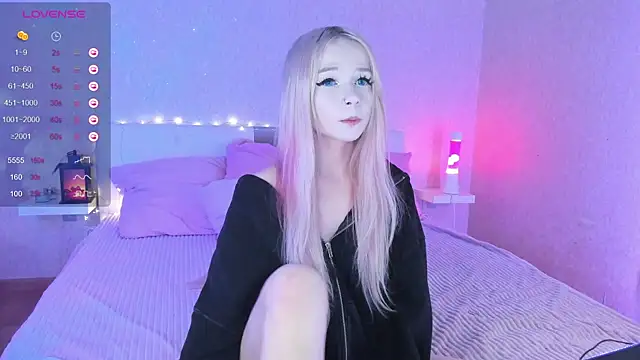 Snapshot of Misty_Shadow chatting on 01-13-25, 08:26 Misty Shadow online show from 01-13-25, 08:26