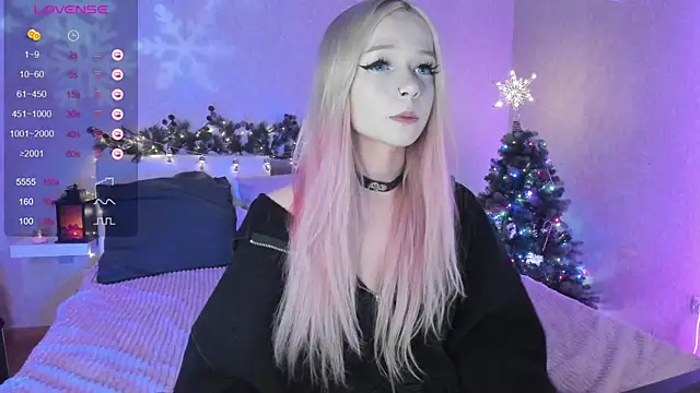 Snapshot of Misty_Shadow chatting on 12-28-24, 11:26 Misty Shadow online show from 12-28-24, 11:26