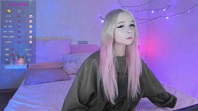 Snapshot of Misty_Shadow chatting on 12-02-24, 06:38 Misty Shadow online show from 12-02-24, 06:38