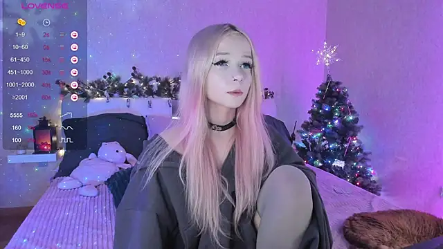 Snapshot of Misty_Shadow chatting on 12-25-24, 10:37 Misty Shadow online show from 12-25-24, 10:37