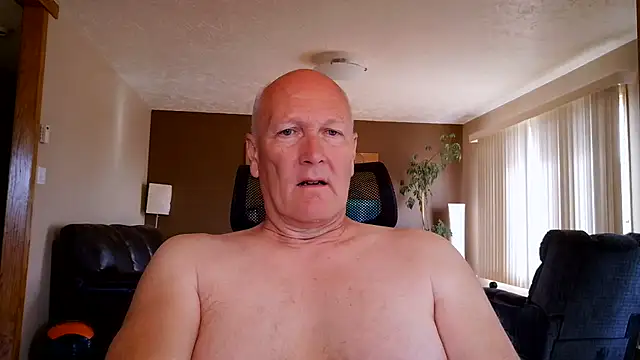 Snapshot of BasicAnt chatting on 06-07-26, 02:33 BasicAnt online show from 06-07-26, 02:33