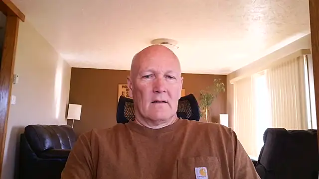 Snapshot of BasicAnt chatting on 05-14-26, 02:36 BasicAnt online show from 05-14-26, 02:36