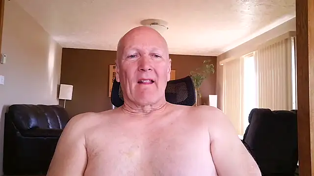 Snapshot of BasicAnt chatting on 05-09-26, 02:42 BasicAnt online show from 05-09-26, 02:42