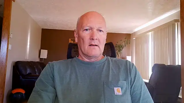Snapshot of BasicAnt chatting on 06-10-26, 02:07 BasicAnt online show from 06-10-26, 02:07