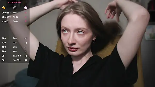 Snapshot of mollytuck chatting on 12-04-24, 03:59 mollytuck online show from 12-04-24, 03:59