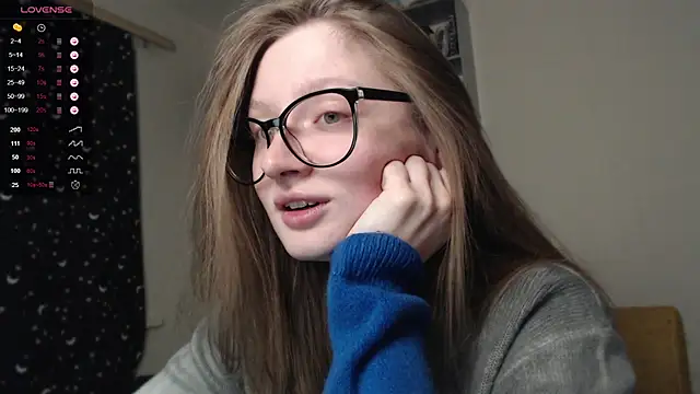 Snapshot of mollytuck chatting on 03-13-25, 04:34 mollytuck online show from 03-13-25, 04:34