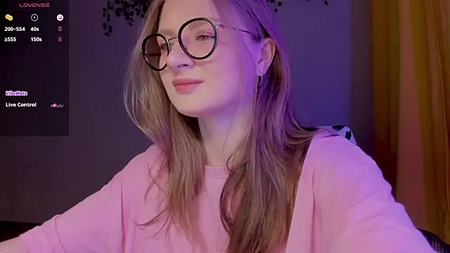 mollytuck online show from 04-15-26, 03:27