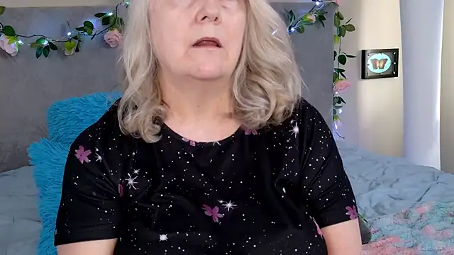 Kaitlyn Winters online show from 02-25-26, 07:47