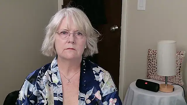 Kaitlyn Winters online show from 01-15-25, 07:12