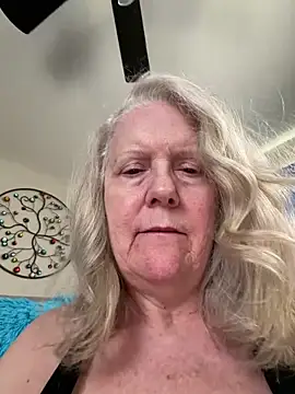 Kaitlyn Winters online show from 02-11-26, 07:36