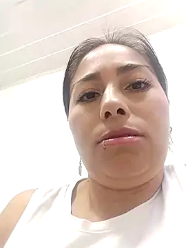 Snapshot of hanna_girl21 chatting on 02-13-26, 07:36 hanna girl21 online show from 02-13-26, 07:36