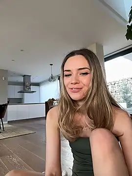 Snapshot of HopeHeaven chatting on 02-15-25, 04:01 HopeHeaven online show from 02-15-25, 04:01