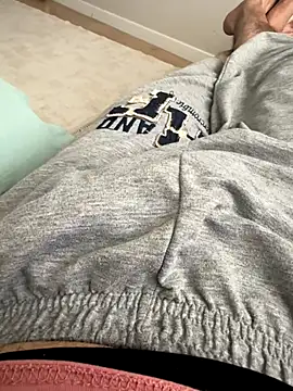 Snapshot of MAHKE12 chatting on 09-28-25, 09:05 MAHKE12 online show from 09-28-25, 09:05