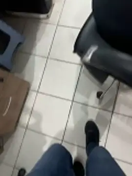 Snapshot of MAHKE12 chatting on 10-16-25, 02:47 MAHKE12 online show from 10-16-25, 02:47