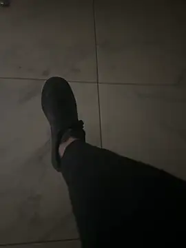 Snapshot of MAHKE12 chatting on 10-07-25, 04:30 MAHKE12 online show from 10-07-25, 04:30