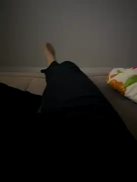 Snapshot of MAHKE12 chatting on 10-26-25, 09:26 MAHKE12 online show from 10-26-25, 09:26