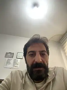 Snapshot of MAHKE12 chatting on 09-25-25, 06:19 MAHKE12 online show from 09-25-25, 06:19