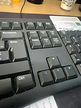 Snapshot of MAHKE12 chatting on 09-29-25, 09:38 MAHKE12 online show from 09-29-25, 09:38