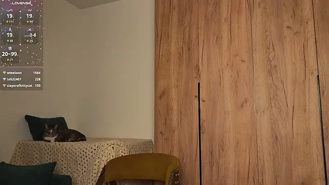 LovelyKatea online show from 03-11-26, 06:46