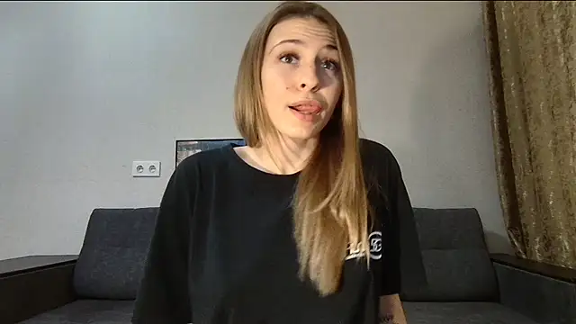 LovelyKatea online show from 02-14-25, 12:57