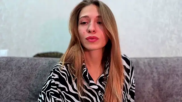 LovelyKatea online show from 09-09-25, 03:21