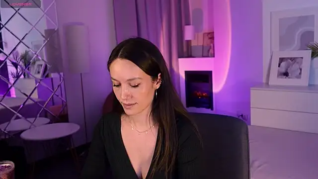 AgnesGoddess online show from 11-30-25, 11:27