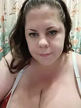 Snapshot of Ginabig chatting on 06-12-26, 02:42 Ginabig online show from 06-12-26, 02:42