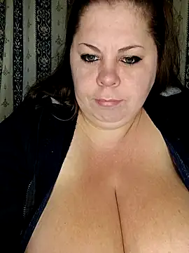 Ginabig online show from 10-30-25, 04:44