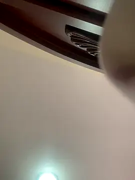 Iced cloudz online show from 12-16-25, 04:00