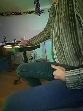 utoopia777 online show from 04-04-26, 01:56