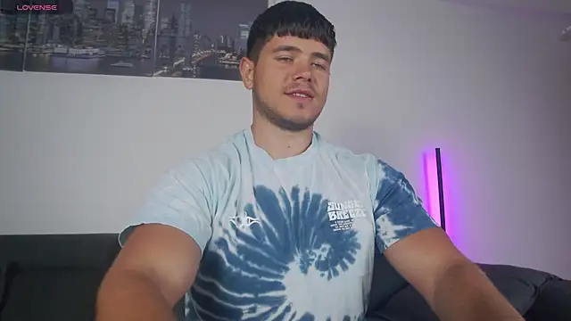 Arilas  online show from 12-20-25, 07:44