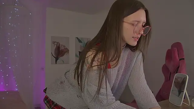 Snapshot of JennyDens chatting on 02-09-26, 05:00 JennyDens online show from 02-09-26, 05:00