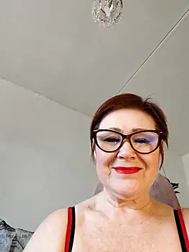 Snapshot of Fire_Night chatting on 10-12-25, 08:16 Fire Night online show from 10-12-25, 08:16