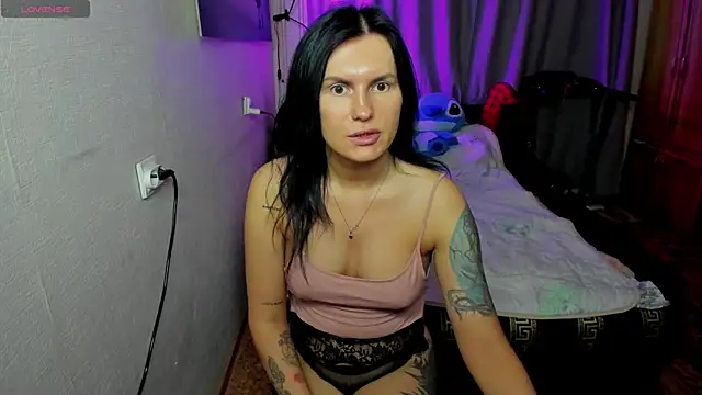 monica  elder online show from 04-04-26, 07:59